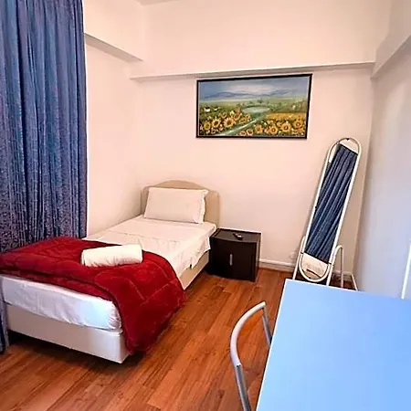 Host Hostel *