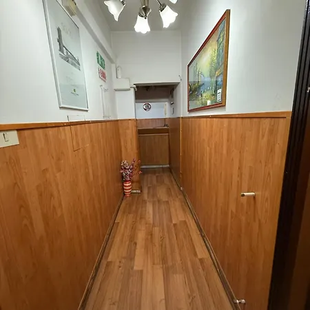 Host Hostel *